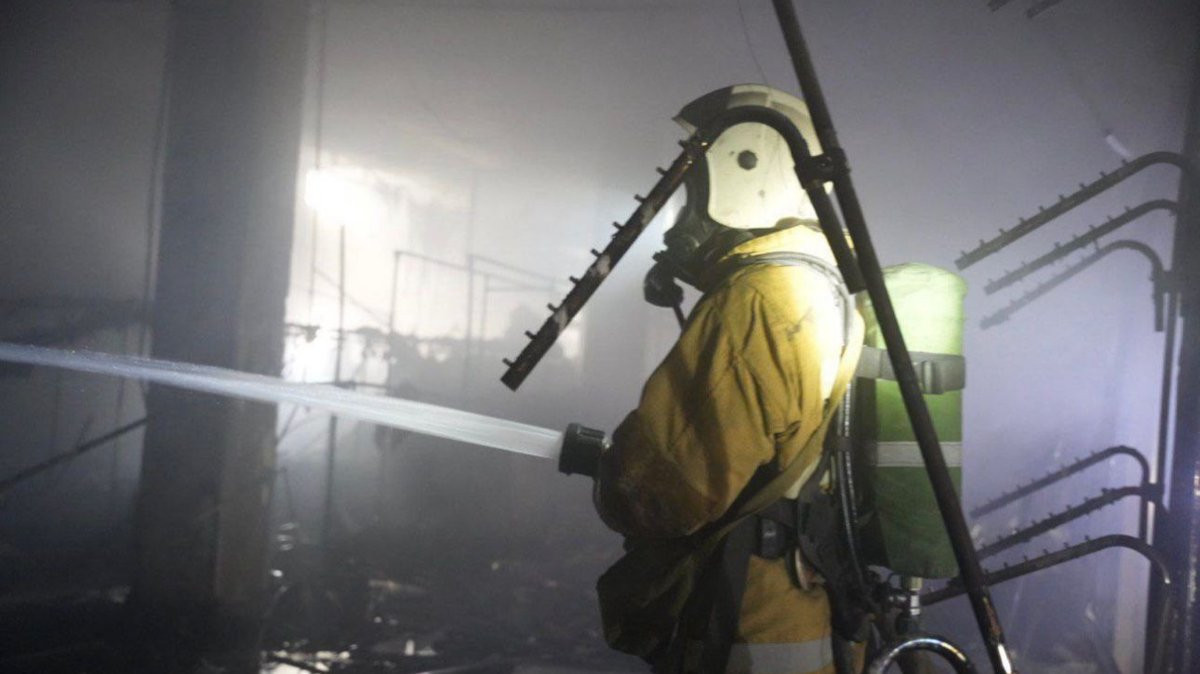 Около 30 человек спасли из задымленного дома в Кызылорде