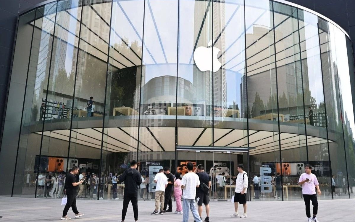 Новый iPhone Air распродали в Китае за считанные минуты