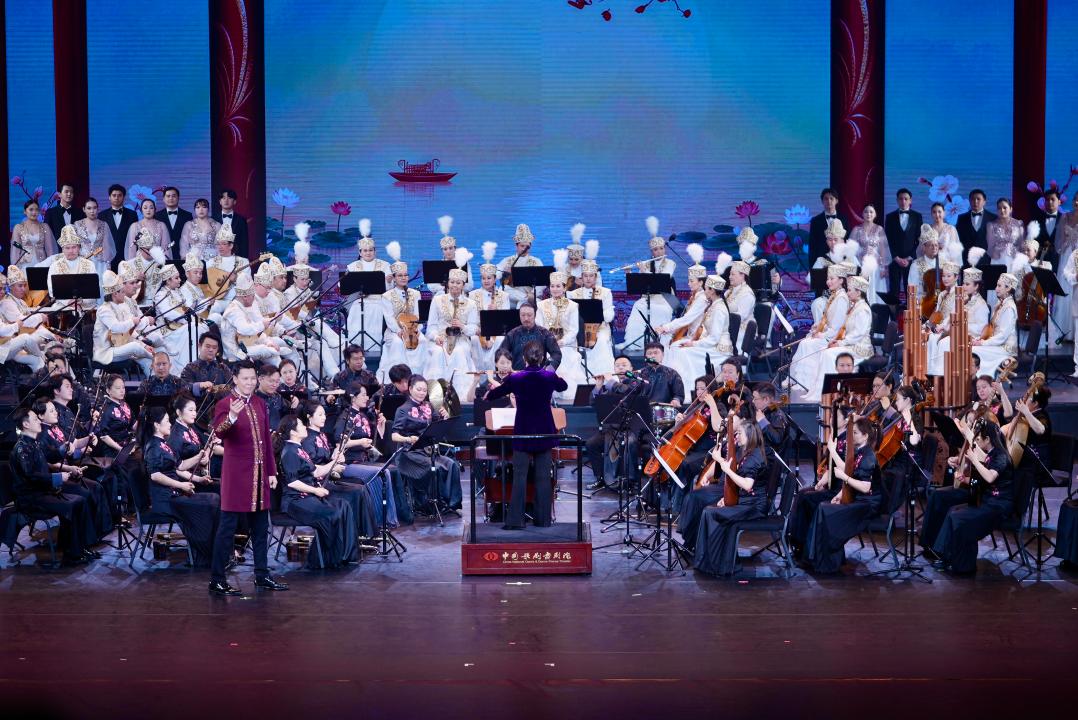 Пекин аплодирует Казахстану: Гала-концерт, открывший Год культуры двух стран
